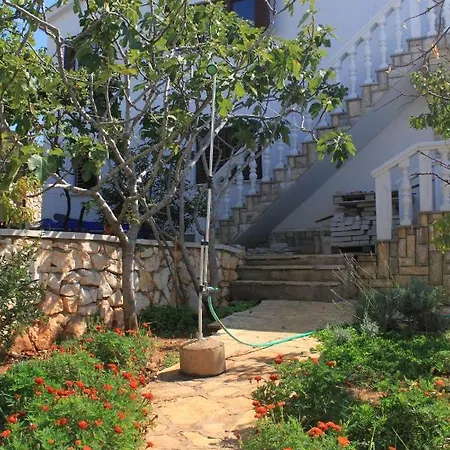 Apartment By The Sea Zdrelac, Pasman - 8406 *