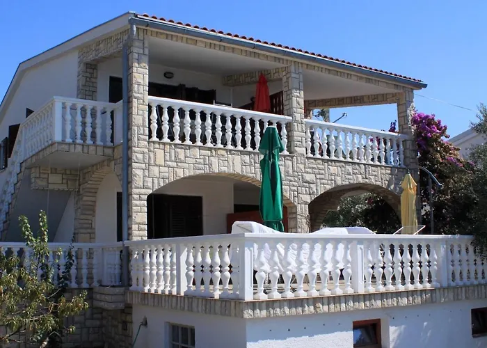 아파트 By The Sea Zdrelac, Pasman - 8406